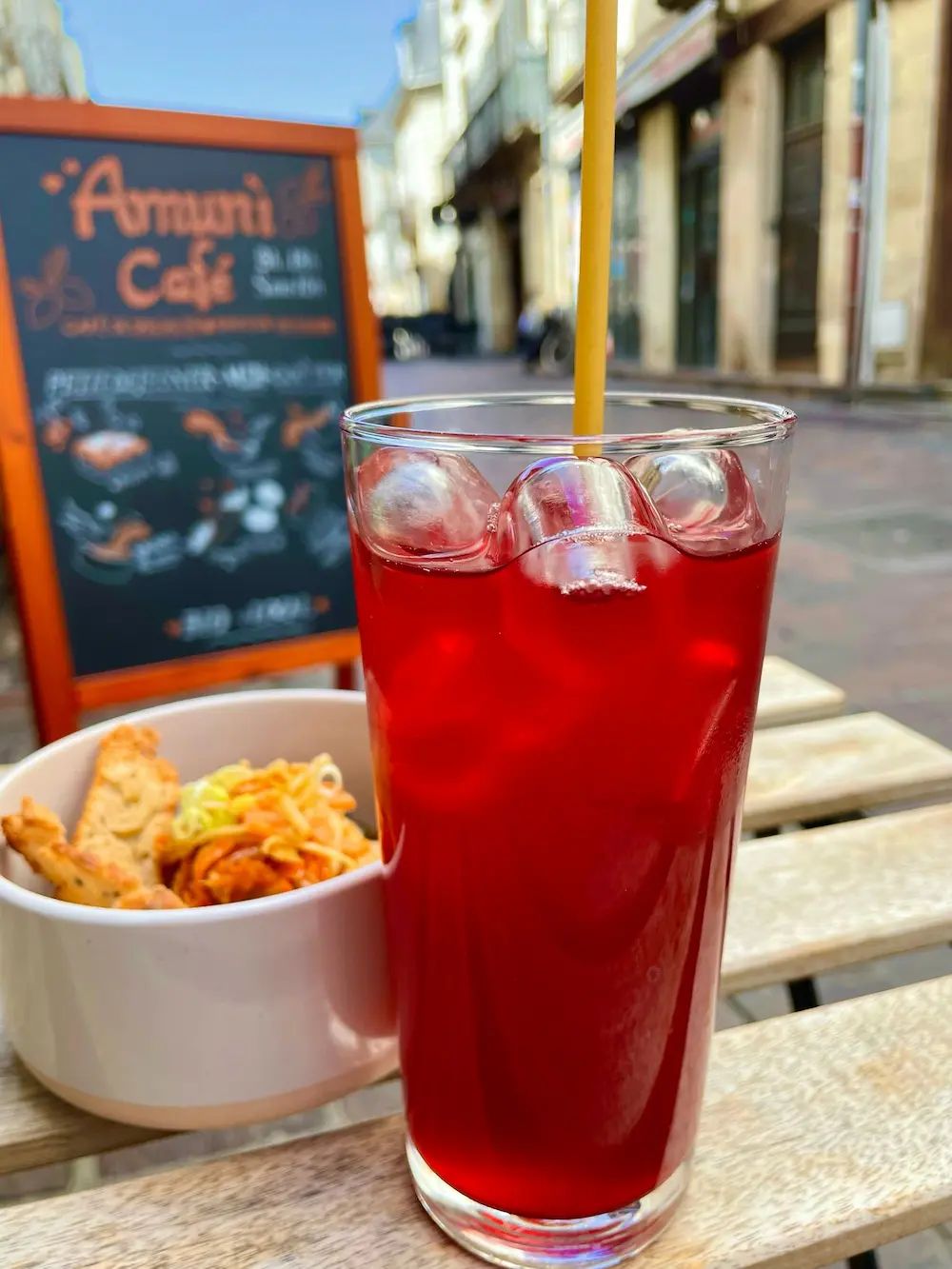 Amuni Café